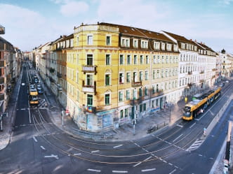 Bahnen an der Ecke Bischofsweg und Görlitzer Straße