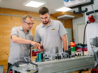 Ausbildung bei der DVB in der Werkstatt
