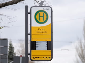 neue DFI-light an der Haltestelle Riegelplatz