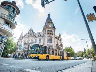 Bild mit Bus in Dresden-Plauen