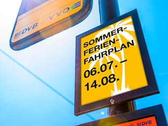 Anschaubild einer Stele mit dem Datum vom Sommerferienfahrplan 2026 (6.7. bis 14.8.)