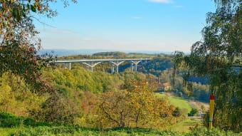 Panoramablick in Sobrigau auf die Lockwitztalbrücke