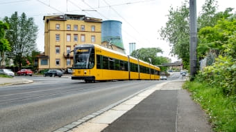 Straßenbahn der Linie 7 auf der Freiberger Straße