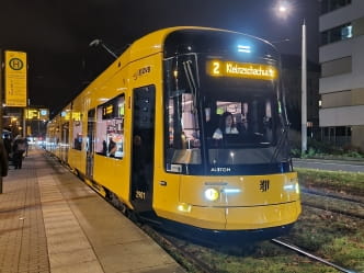 NGT DX DD auf Linie