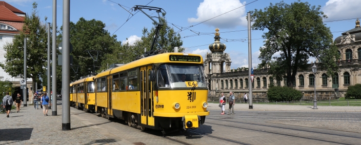 Tatra-Triebwagen T4D MT