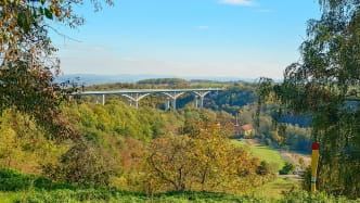 Panoramablick in Sobrigau auf die Lockwitztalbrücke