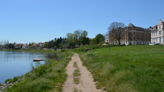 Treidelweg an der Elbe